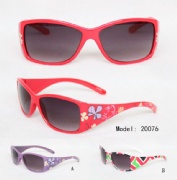kids sunglasses